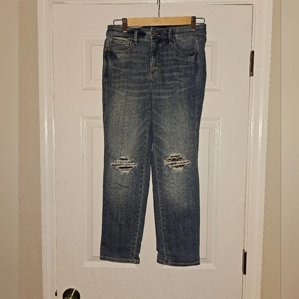 White House Black Market High Rise‎ Straight Denim Jeans Embellished Size 4